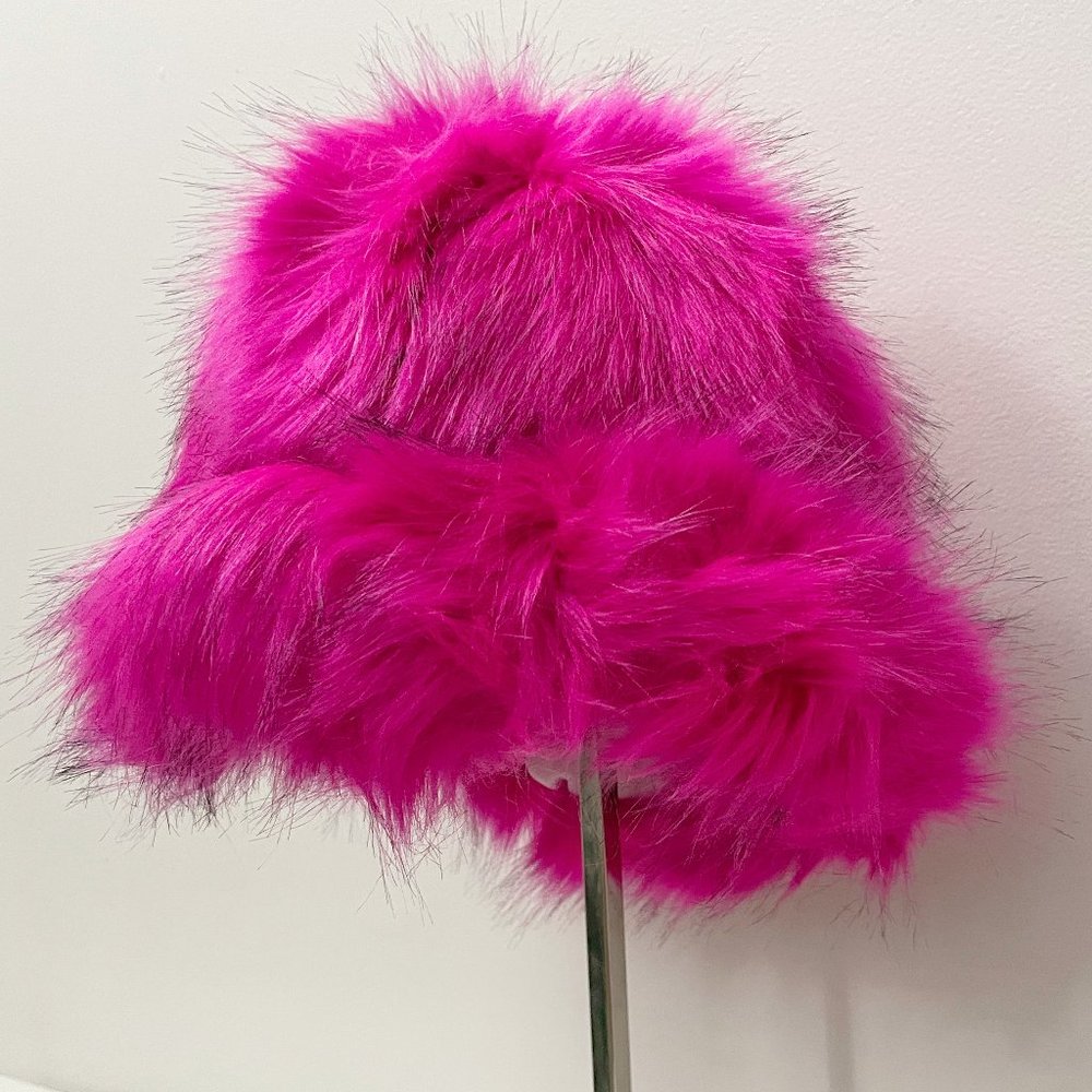 Faux Fur Pink Bucket Hat